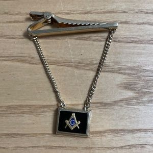 Vintage Masonic Tie Clip Tack Marked Anson Free Masons Gold Tone w Black Onyx